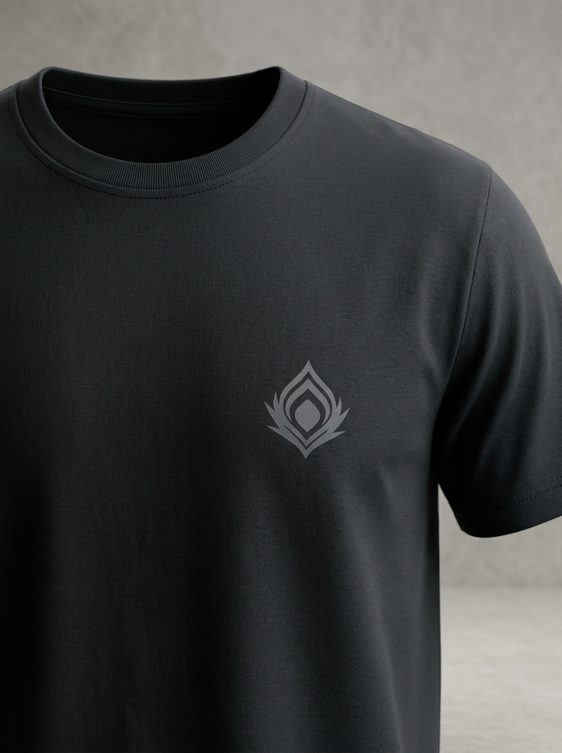 Dark Monk Essential Tee — Algodón Premium